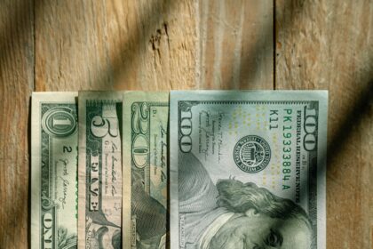 100 us dollar bill